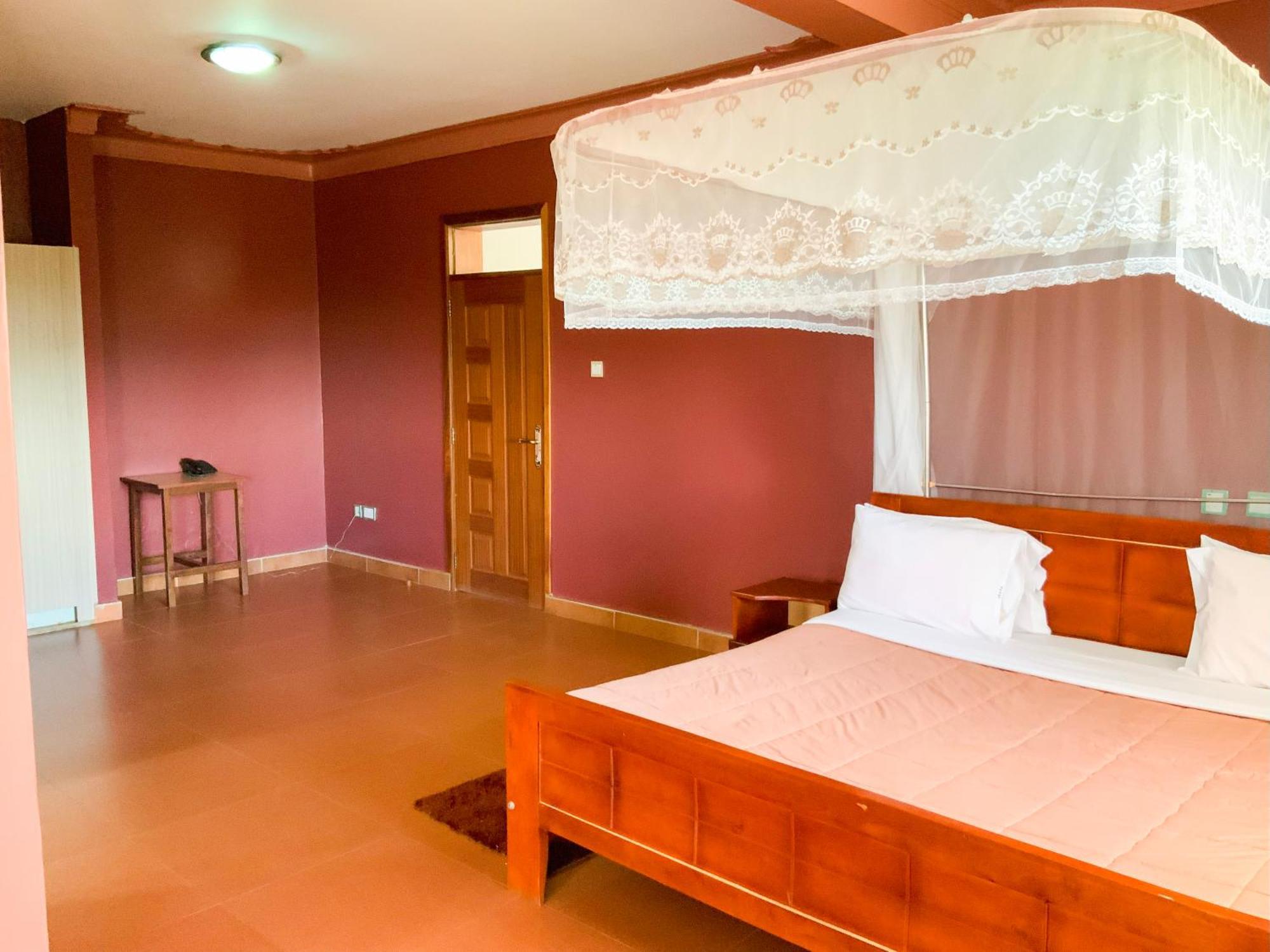 Hendo Hotel Entebbe Dış mekan fotoğraf