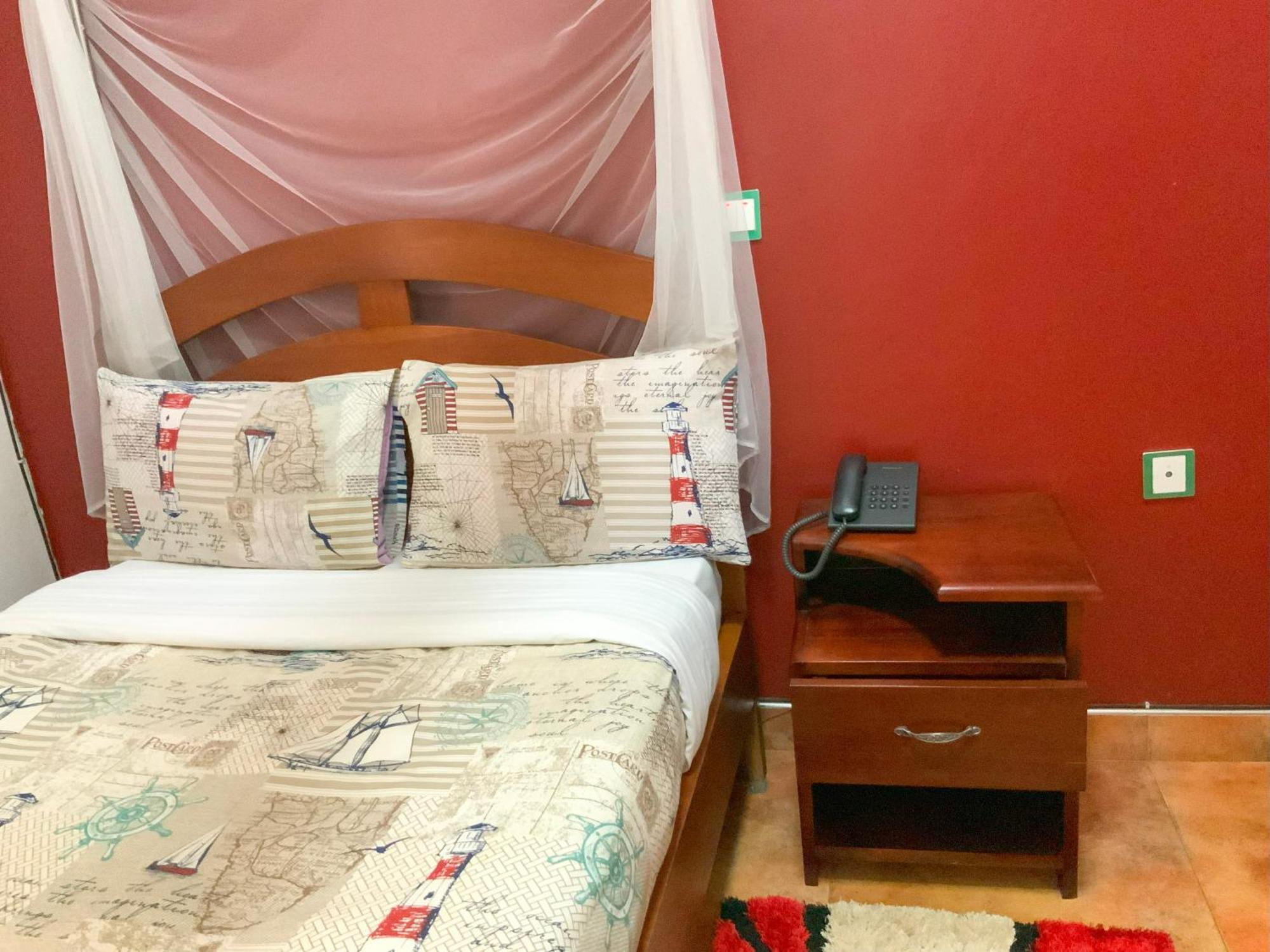 Hendo Hotel Entebbe Dış mekan fotoğraf