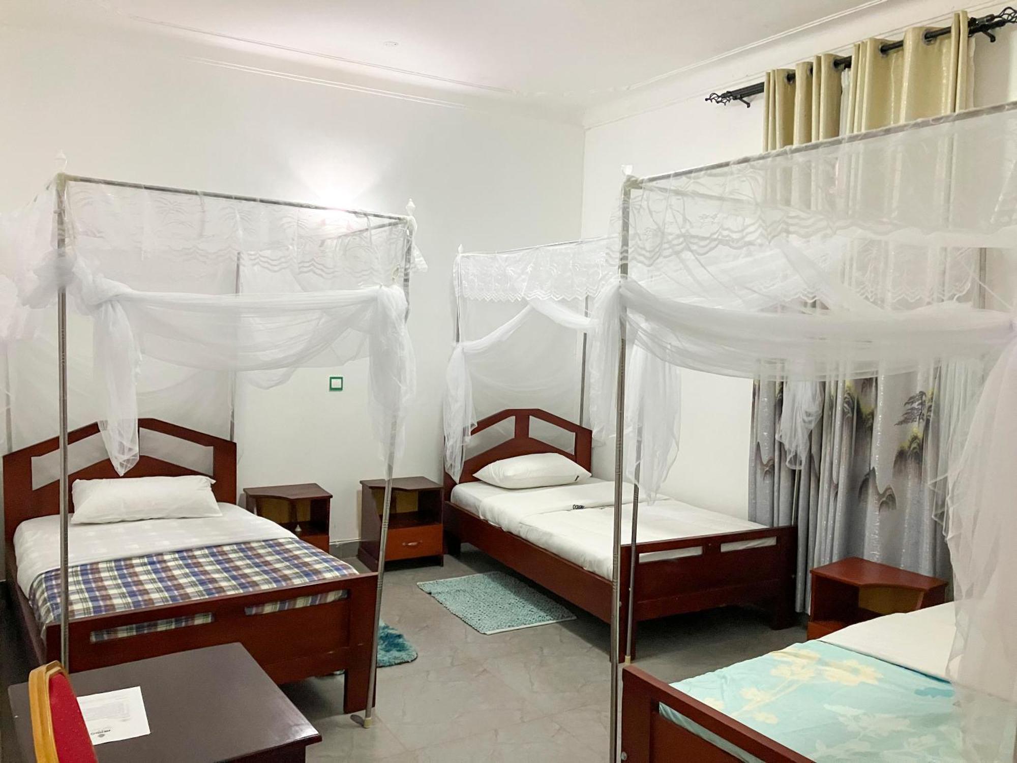 Hendo Hotel Entebbe Dış mekan fotoğraf