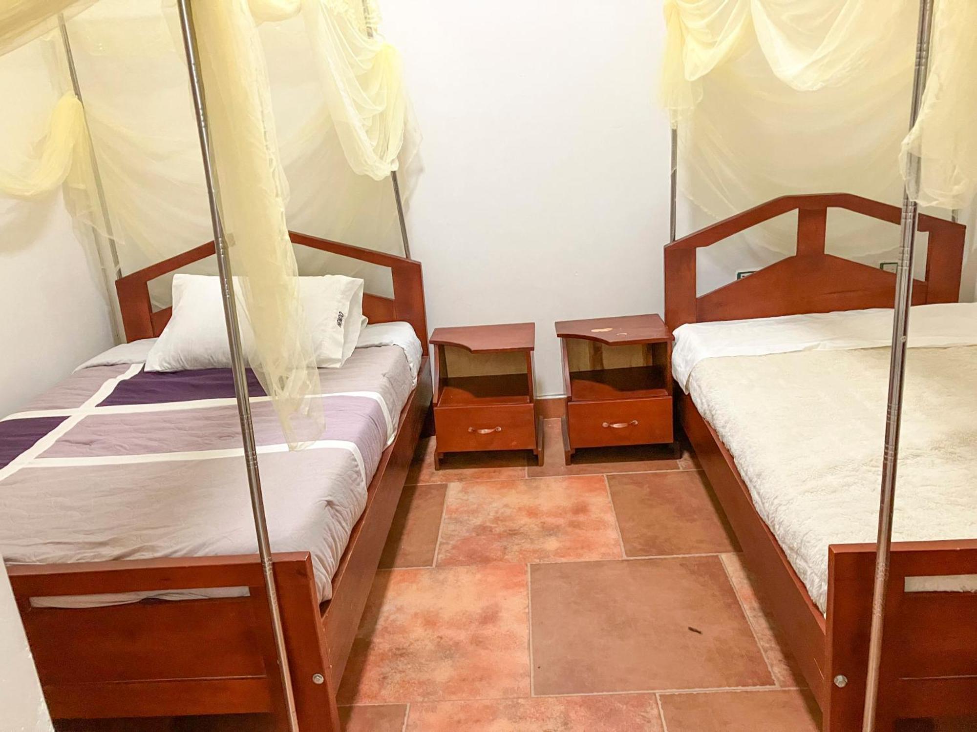 Hendo Hotel Entebbe Dış mekan fotoğraf