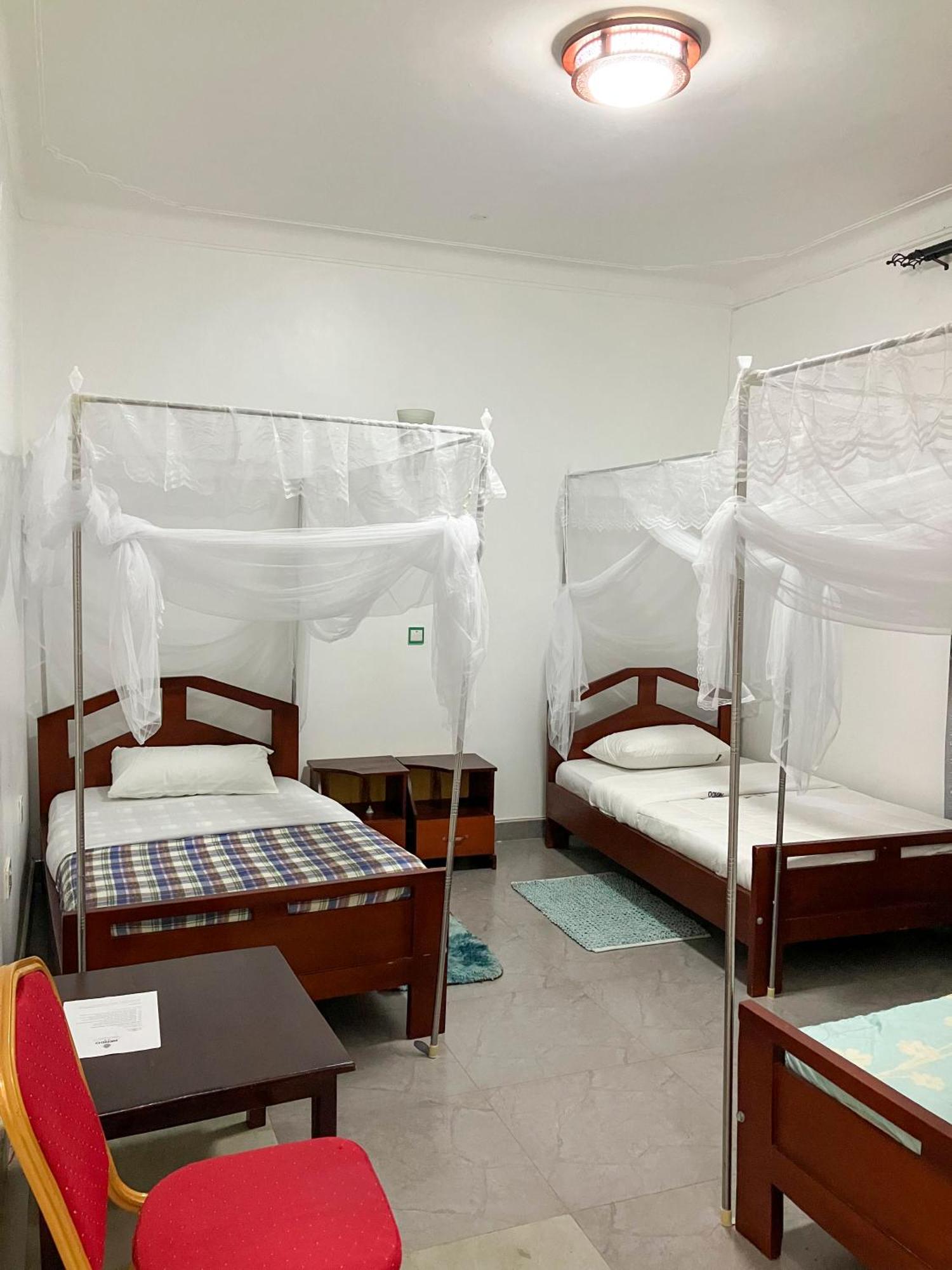 Hendo Hotel Entebbe Dış mekan fotoğraf