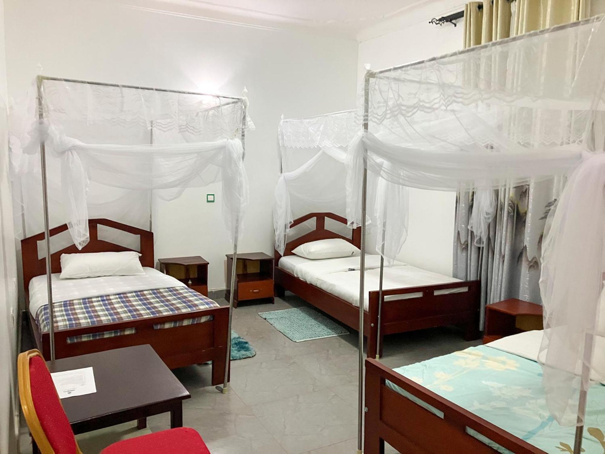 Hendo Hotel Entebbe Dış mekan fotoğraf