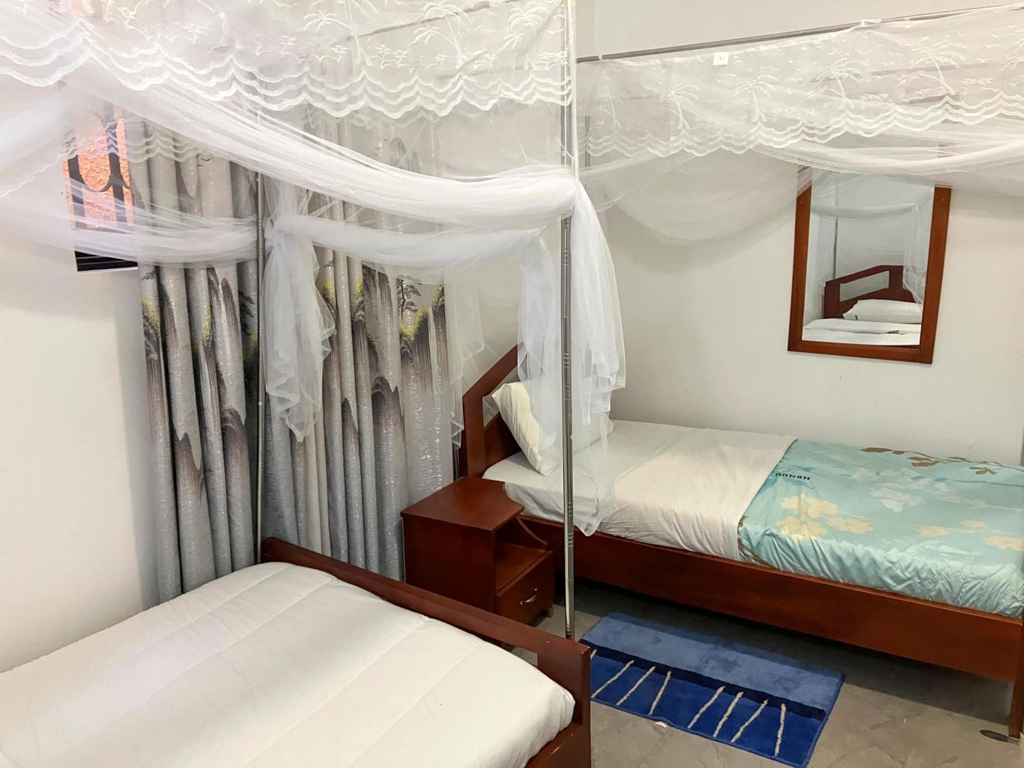 Hendo Hotel Entebbe Dış mekan fotoğraf