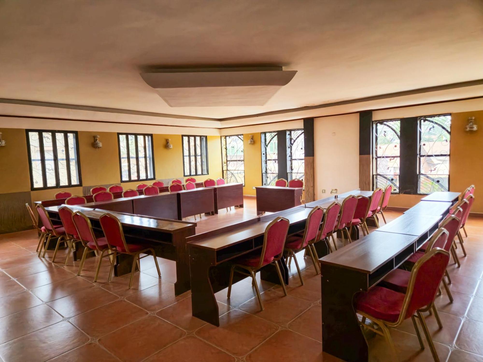 Hendo Hotel Entebbe Dış mekan fotoğraf