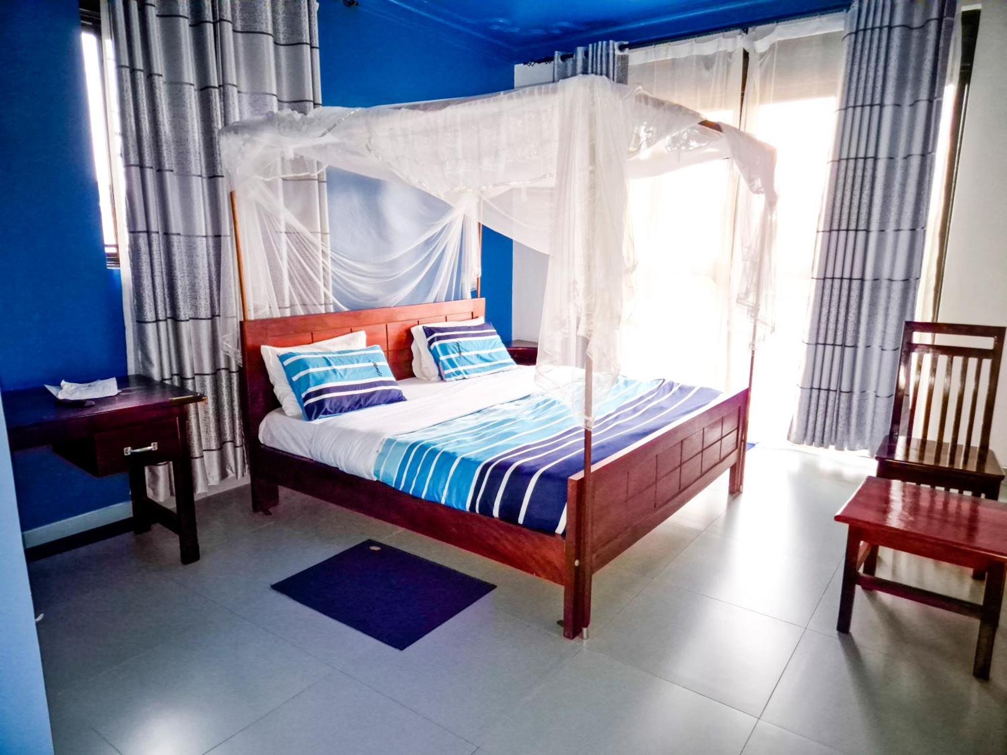 Hendo Hotel Entebbe Dış mekan fotoğraf