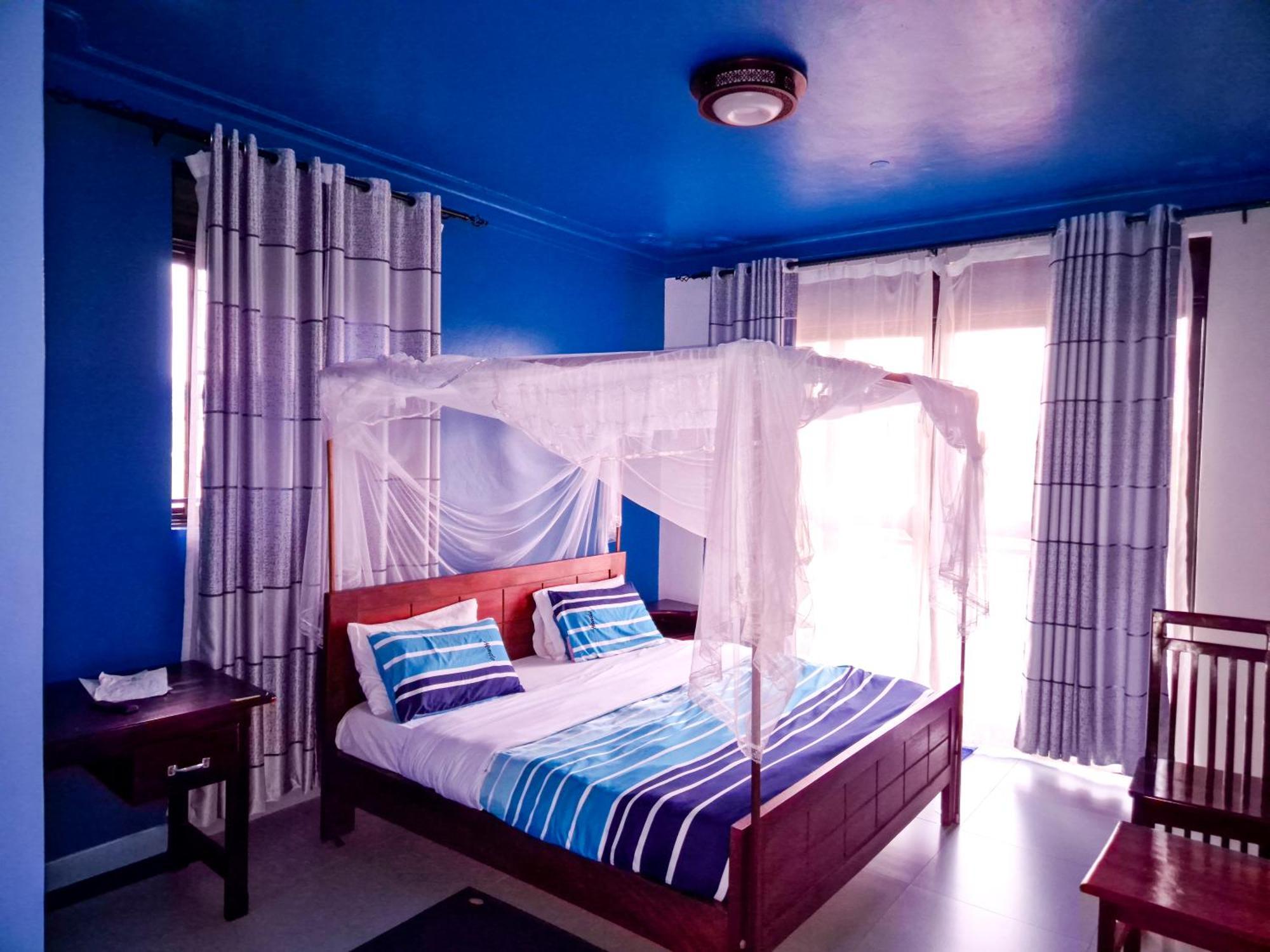 Hendo Hotel Entebbe Dış mekan fotoğraf
